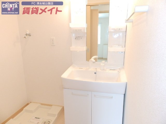 洗面設備　同物件別室の画像です
