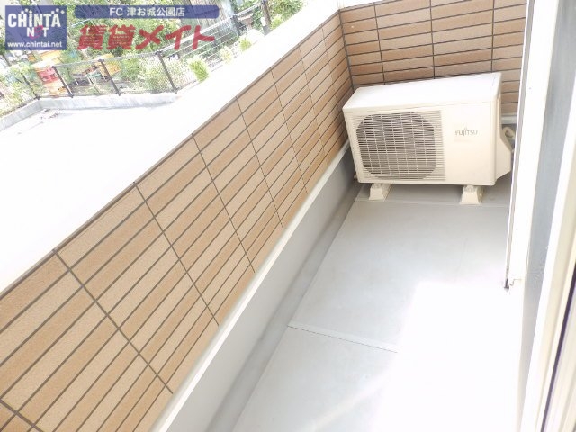 バルコニー　同物件別室の画像です