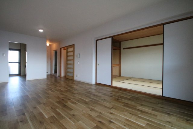 居室・リビング　※別部屋写真