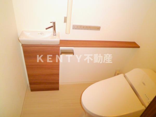 トイレ　シンプルで使いやすいトイレです