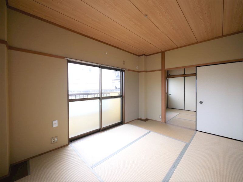 居室・リビング　東側和室6帖