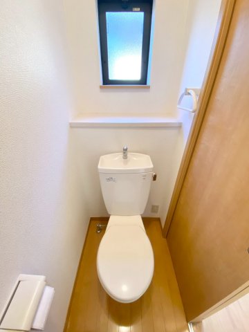 トイレ　トイレもきれいです