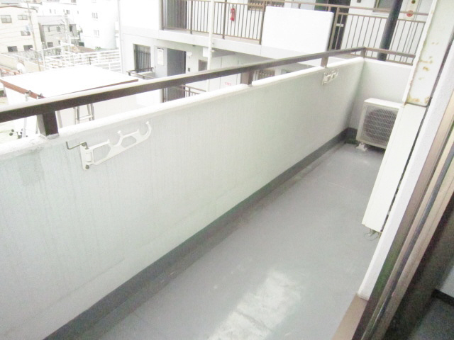 バルコニー　写真は同マンションの別のお部屋のものです