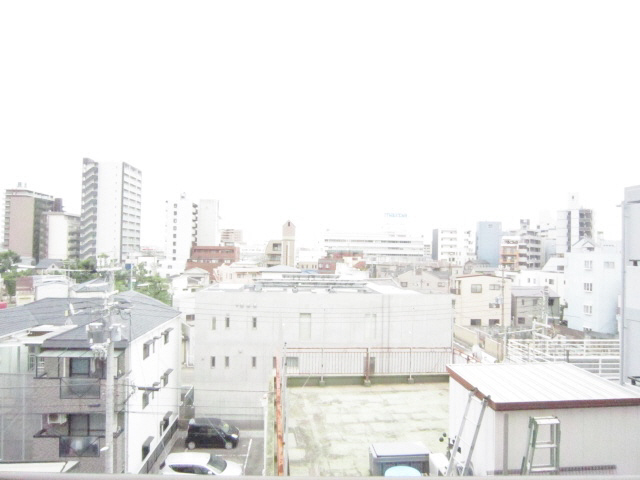 眺望　写真は同マンションの別のお部屋のものです