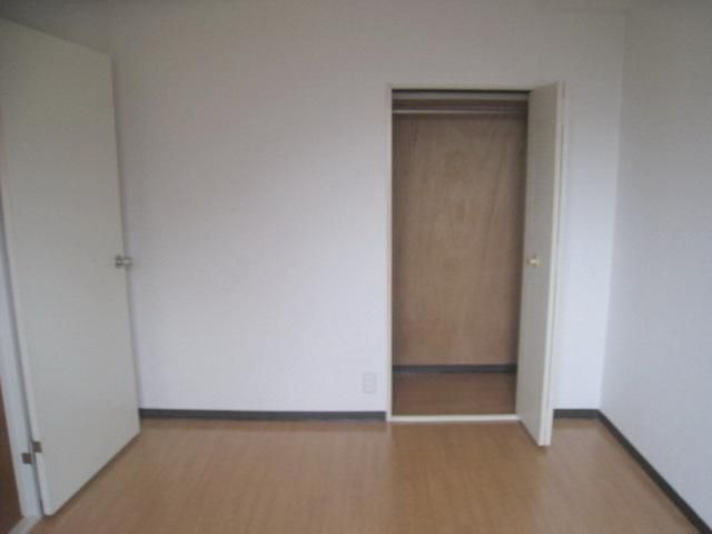収納　★収納は居室各部屋あります★