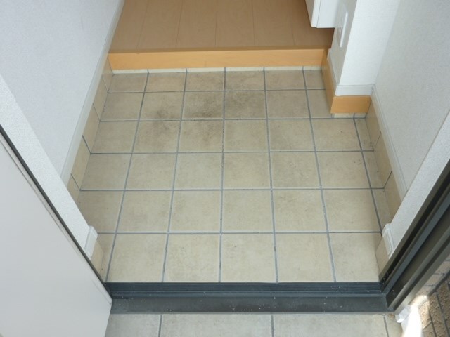 玄関　収納もある玄関です