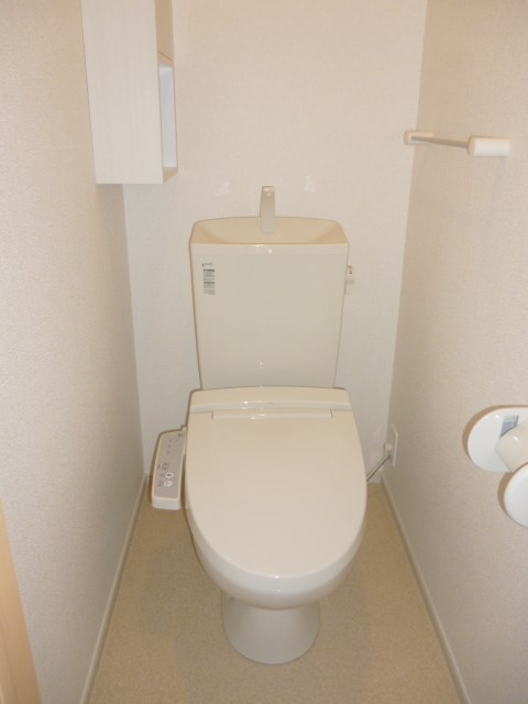 トイレ　清潔感のあるトイレです