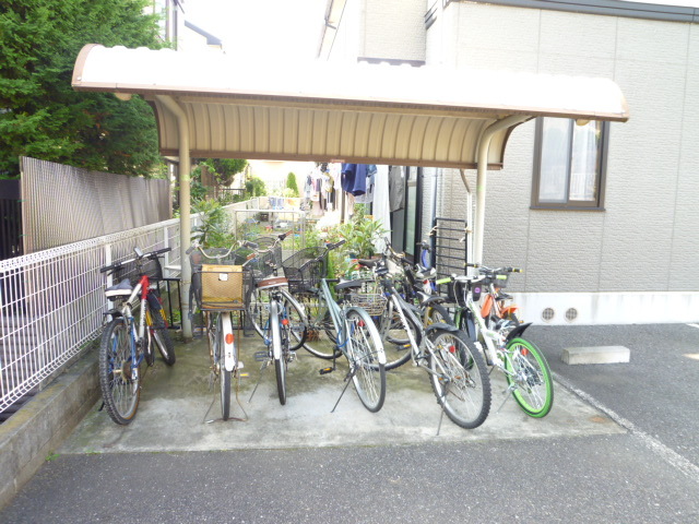 その他共有部分　屋根付き駐輪場