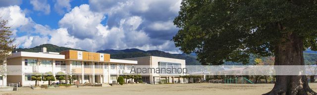 小学校　甲斐市立敷島小学校（小学校）まで1754m