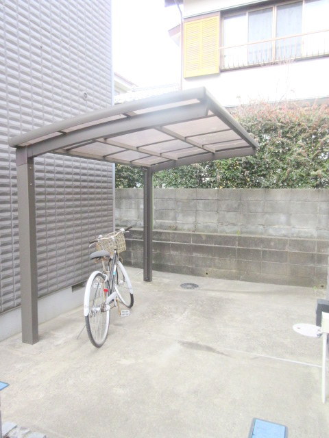 その他共有部分　敷地内屋根付き駐輪場