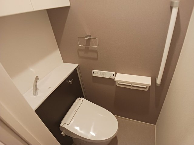 トイレ　トイレもきれいです