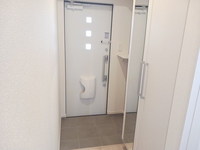 玄関　ゆったりとした玄関です