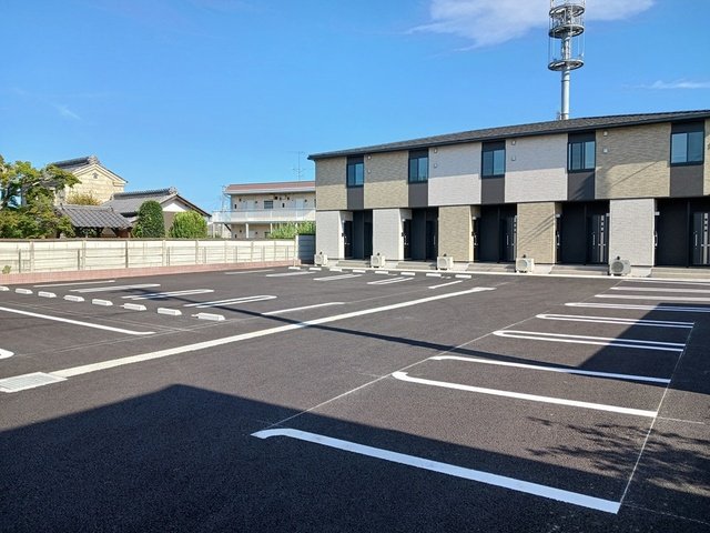 駐車場　駐車場完備です
