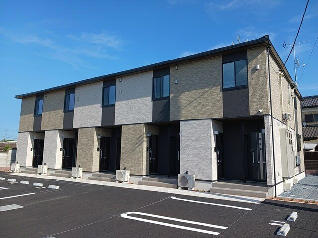 建物外観　落ち着いた雰囲気の外観です