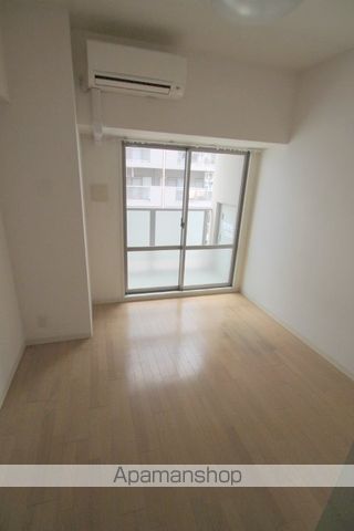 ダイドーメゾン大阪谷町の居間写真