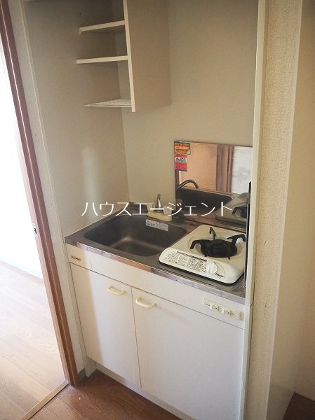 キッチン　キッチンです。※参考画像・反転タイプ
