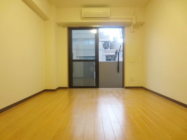 居室・リビング　★ゆったりとした広さの居室です★
