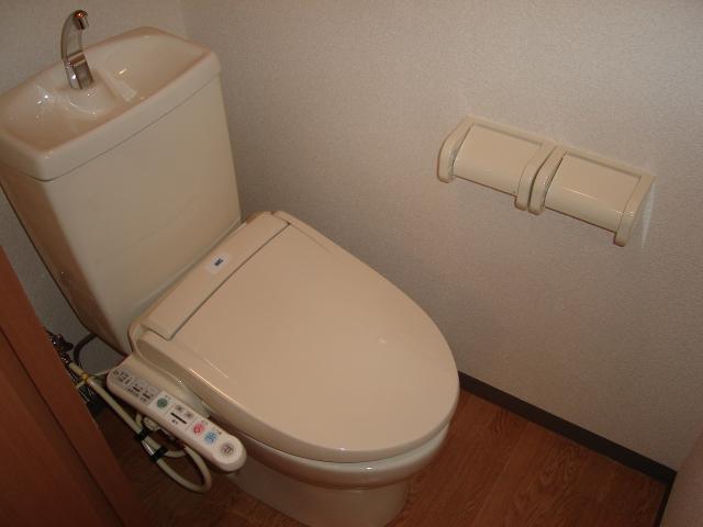 トイレ　シャワー付トイレ