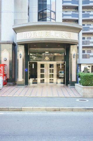 エントランス　毎日通るエントランスはこのようになっています