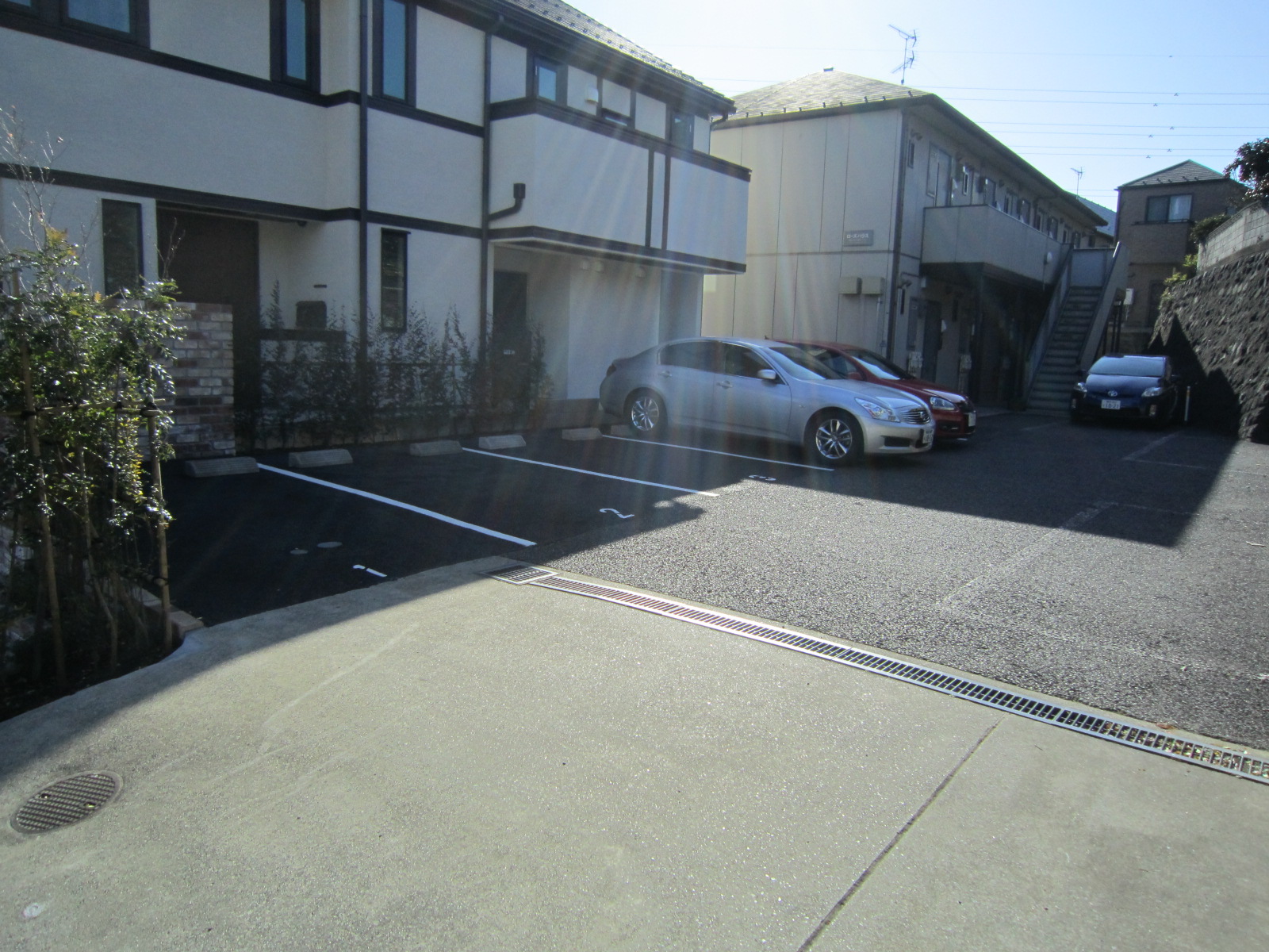 駐車場　敷地内駐車場