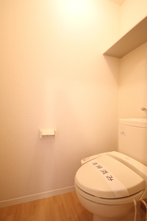 トイレ　温水洗浄便座付きトイレです！