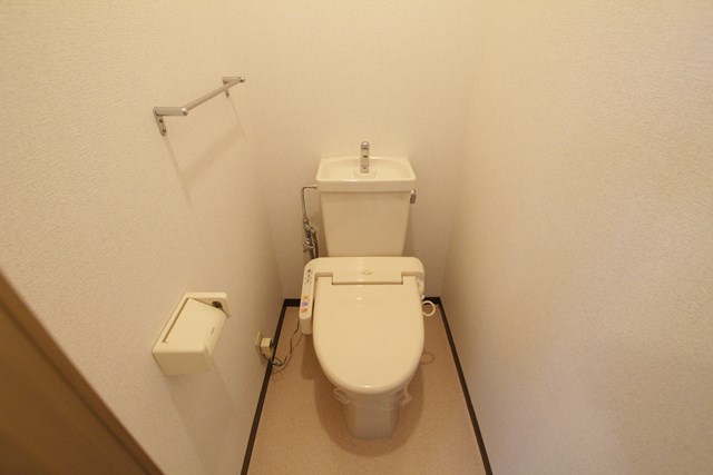 アージュ・ド・ニベのトイレ写真