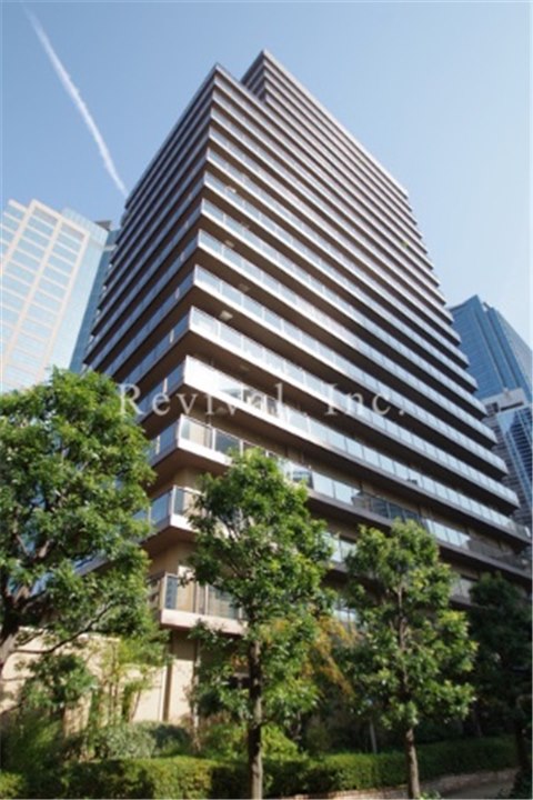 西新宿パークサイドタワーの建物外観