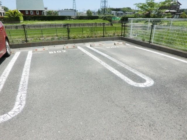 駐車場　敷地内駐車場
