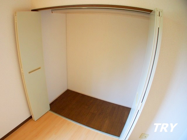 収納　洋室クローゼット