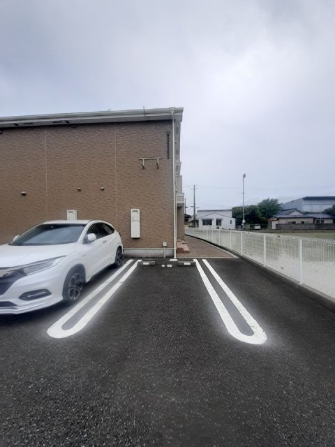 【カサデプラシードIの駐車場】