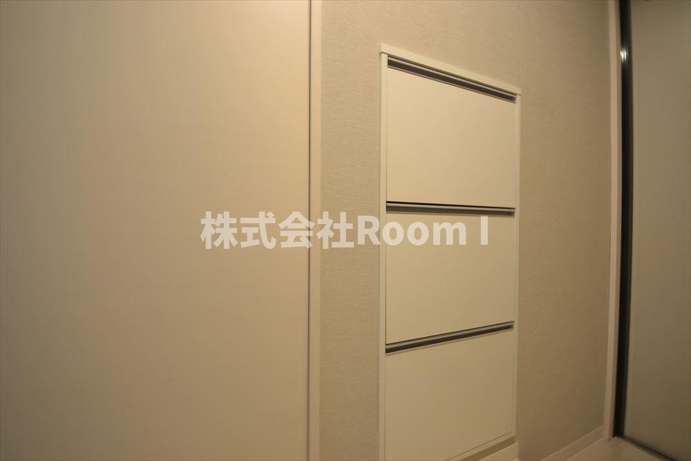 玄関　落ち着いた玄関です