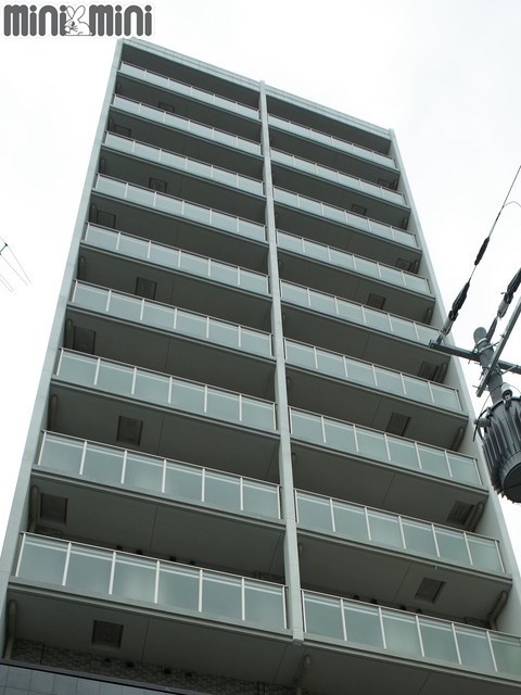 神戸市兵庫区永沢町のマンションの建物外観