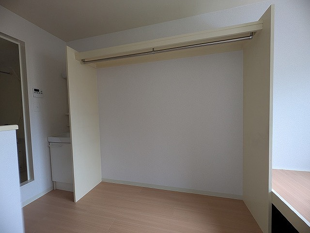 収納　同物件、別号室のものです。