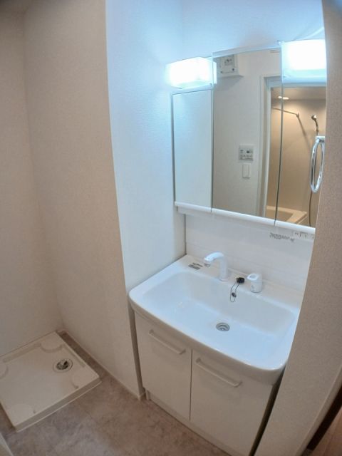 【倉敷市玉島乙島のアパートの洗面設備】