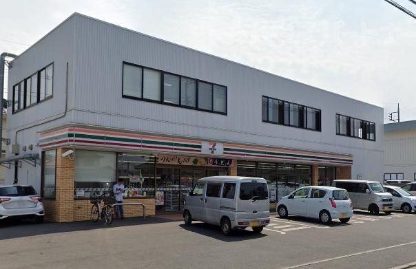 【柏市逆井のアパートのコンビニ】