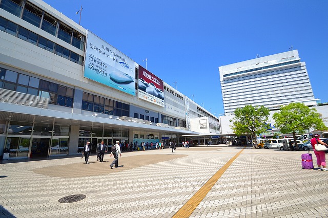 【広島市東区若草町のマンションのショッピングセンター】