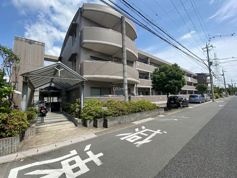 ラポート安井の建物外観