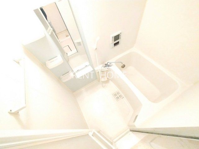 バス・シャワールーム　広めの浴室です。