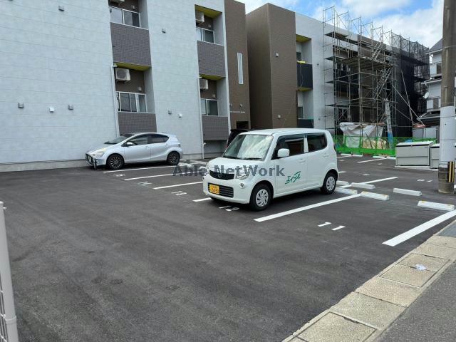 【諫早市福田町のアパートの駐車場】