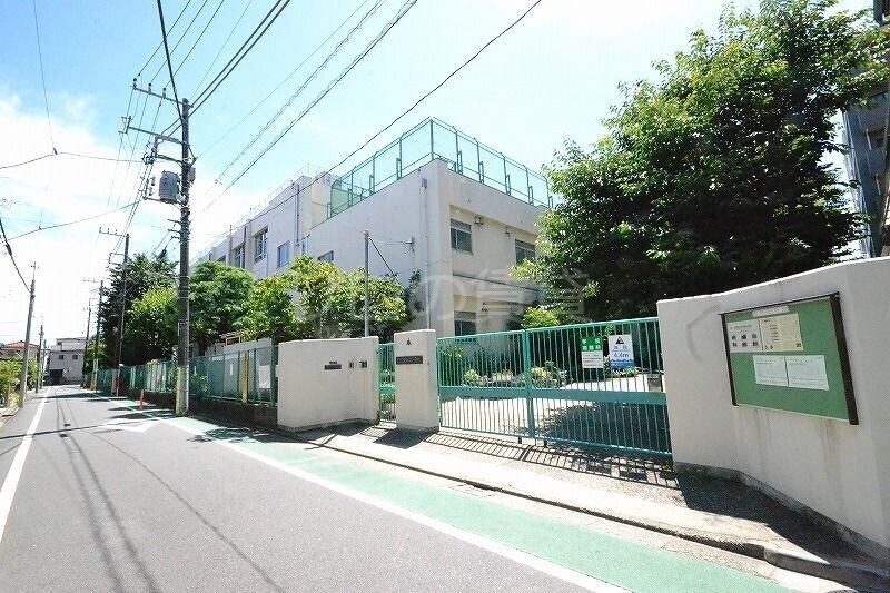 【大田区東矢口のマンションの小学校】