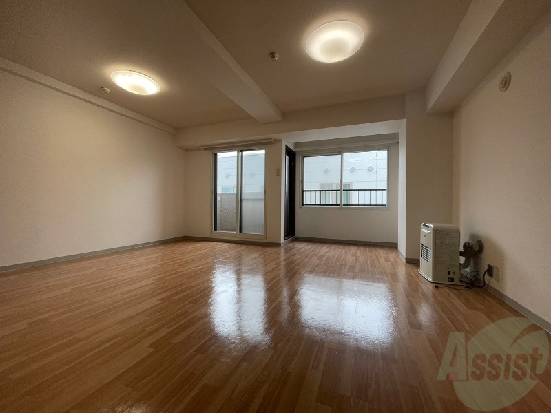 居室・リビング　広くてキレイなお部屋が広がっていて、充実した生活が送れそう。
