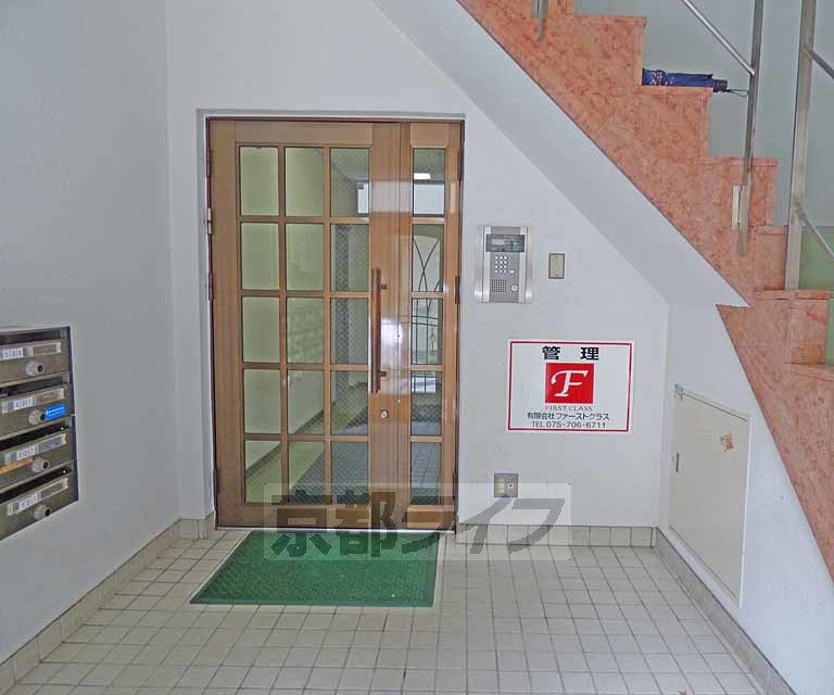 エントランス　オートロックです。