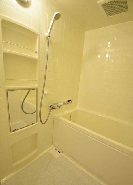 バス・シャワールーム　浴室