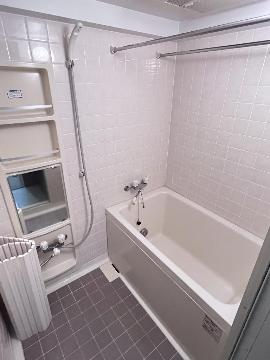 バス・シャワールーム　バス