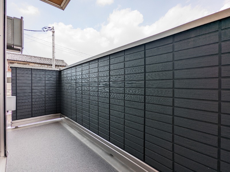 バルコニー　図面と現状に相違がある場合には現状を優先