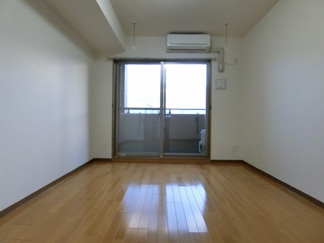 居室・リビング　詳細は、RISUMO江坂本店→06-6155-7137まで♪