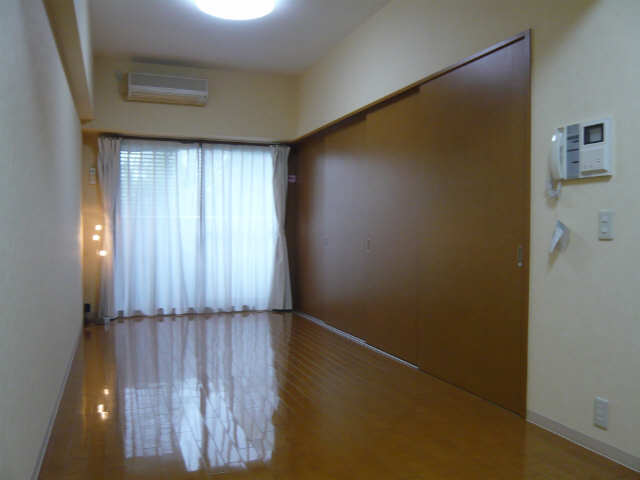 居室・リビング　他号室のためイメージです