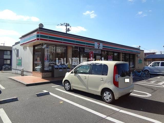 コンビニ　セブンイレブン　佐賀兵庫店（コンビニ）まで535m