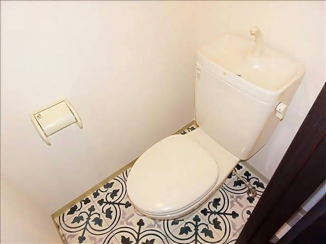 トイレ　かわいい床