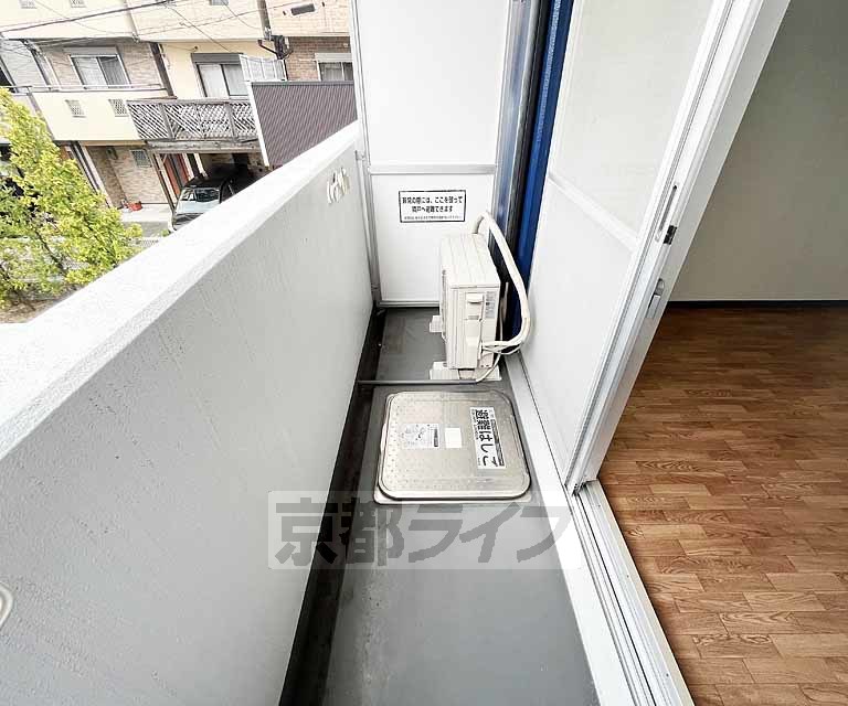 バルコニー　十分なスペース・日当たり・通風を確保したバルコニーです。